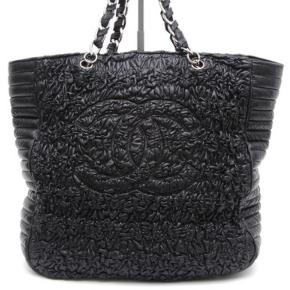 Chanel Limited Edition Ruched lambskin handbag